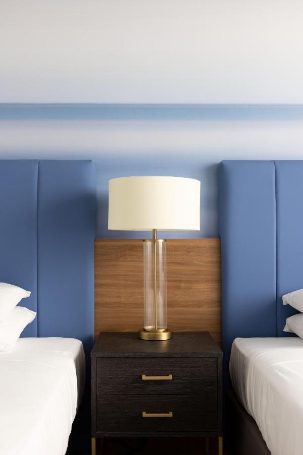 Hotel Sheraton Airport 4*